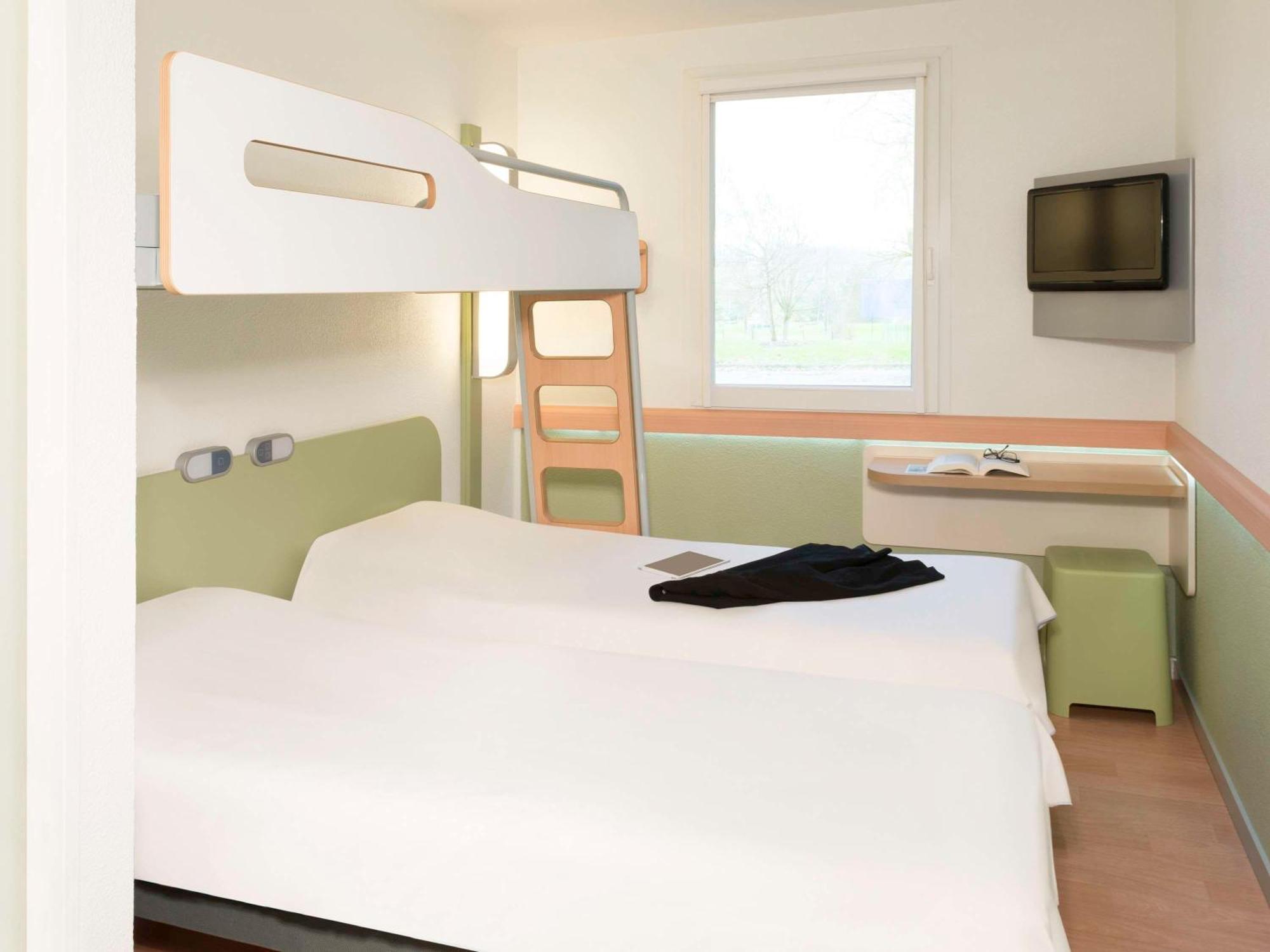 Ibis Budget Lons-Le-Saunier Exterior foto