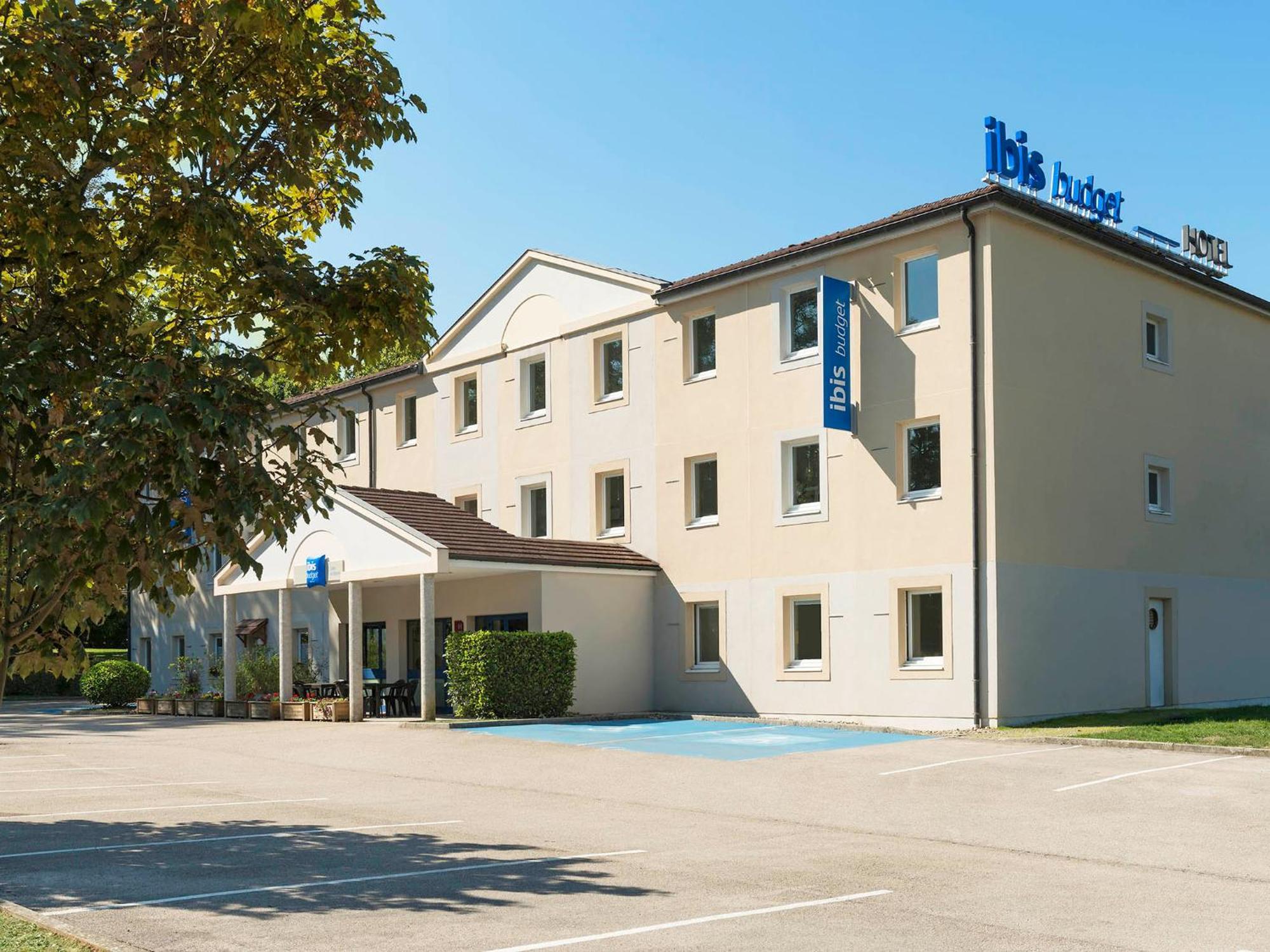 Ibis Budget Lons-Le-Saunier Exterior foto
